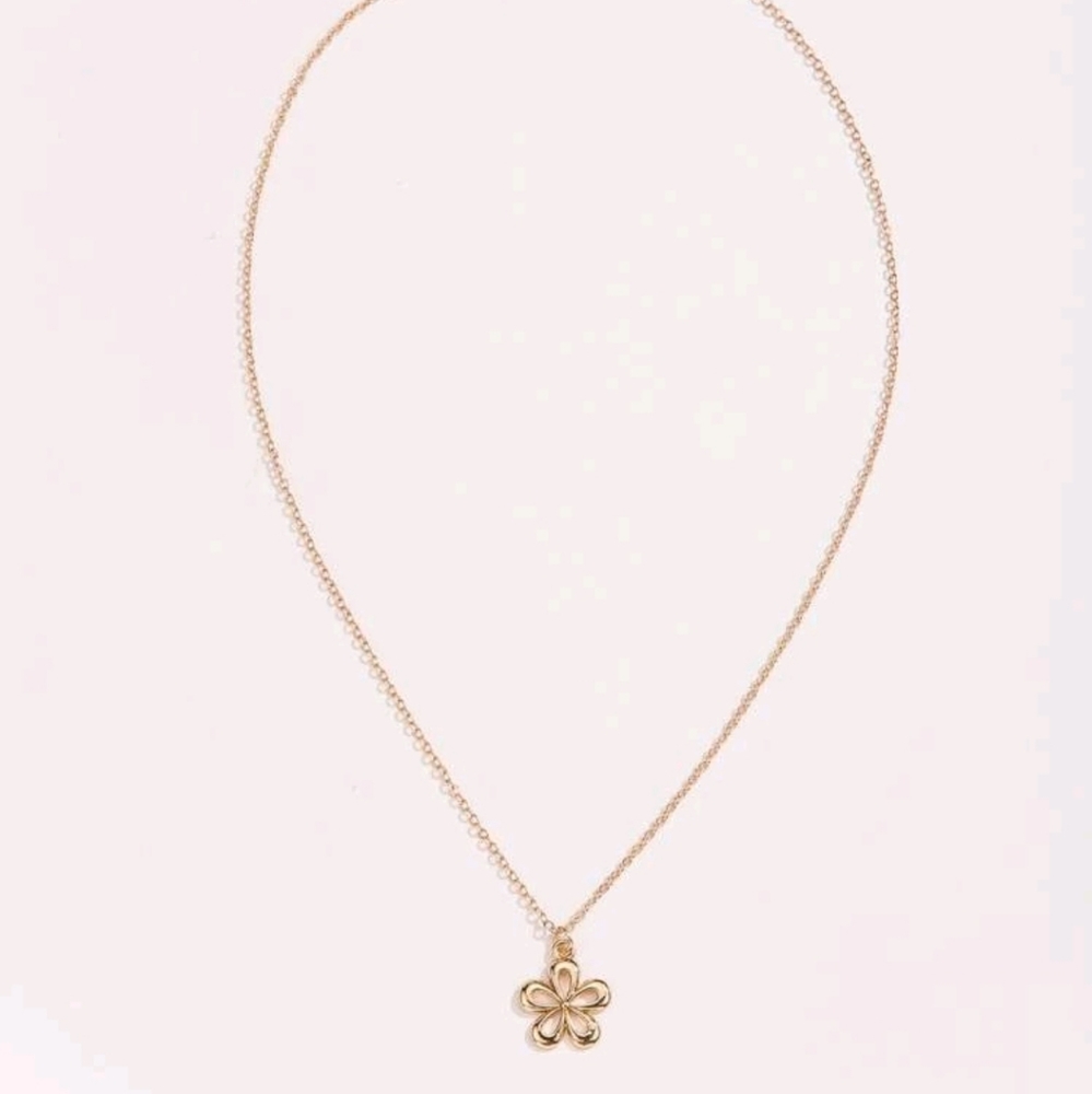 🌼 Flower 🌼 Charm Necklace